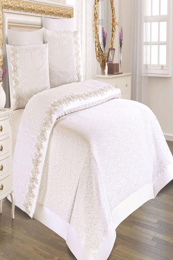 Belloo Home Sarah Çift Kişilik Fransız Dantelli Şönil Pike Takımı - Image 1