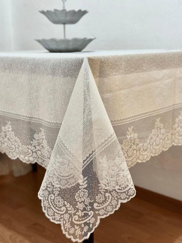 Bursa Çeyiz Çini Desenli Dertsiz Leke Tutmaz Dantelli Masa Örtüsü Krem 160X220 Cm - Image 1