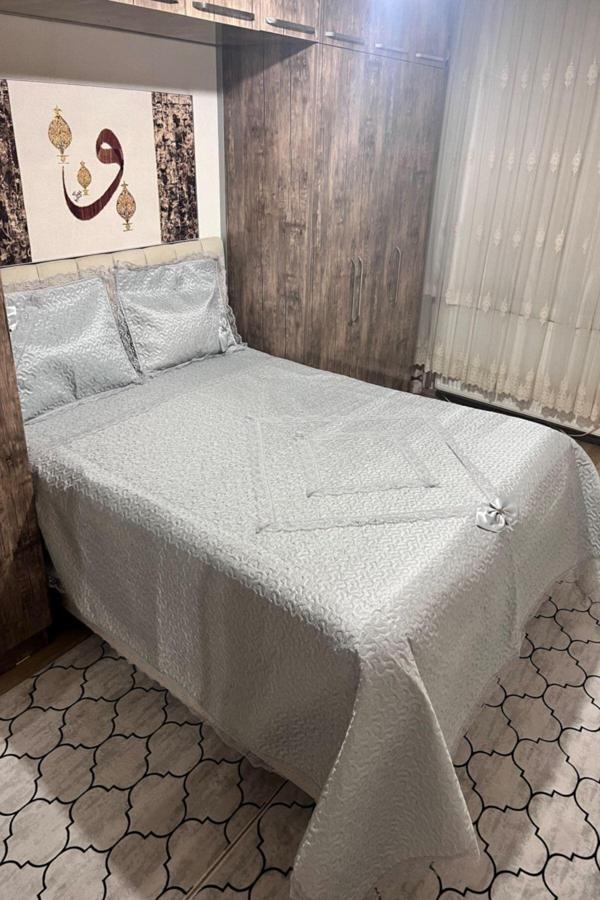 Çalışkan Çeyiz Evi Hayal Kapitone Çift Kişilik Yatak Örtüsü Ve Pike Takımı - Image 1