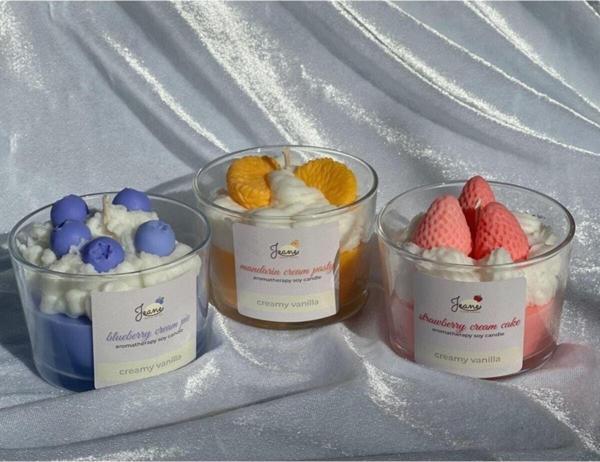 Jeane Home Decor Jeane Candles Üçlü Best Friends Hediyelik Soya Mum Vanilya Kokulu Çilek Mandalina Yabanmersini - Image 1