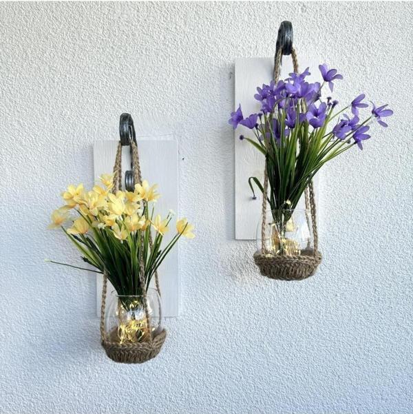 ST Dekor Duvar Dekoru, Led Işıklı, Lila Ve Sarı Nergis Çiçekli, Beyaz Aplik İkili Set - Image 1