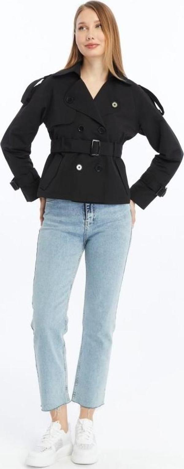 Düğme Detaylı Kısa Kadın Trençkot - Image 1