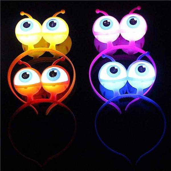 Nessiworld Rengarenk 3 Farklı Fonksiyonda Yanan Led Işıklı Uzaylı Göz Taç 1 Adet 18x12 cm - Image 1