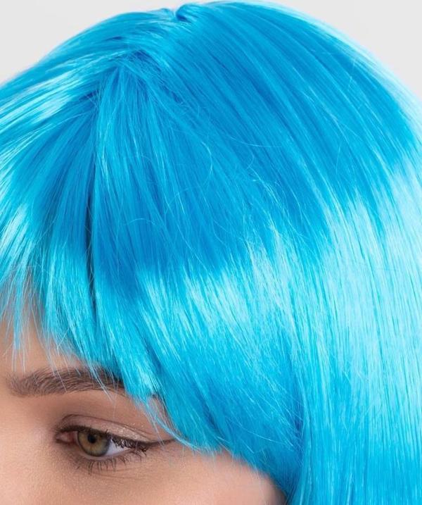 Nessiworld Turkuaz Açık Mavi Renk Düz Kesim Kısa Küt Parti Peruğu - Image 1
