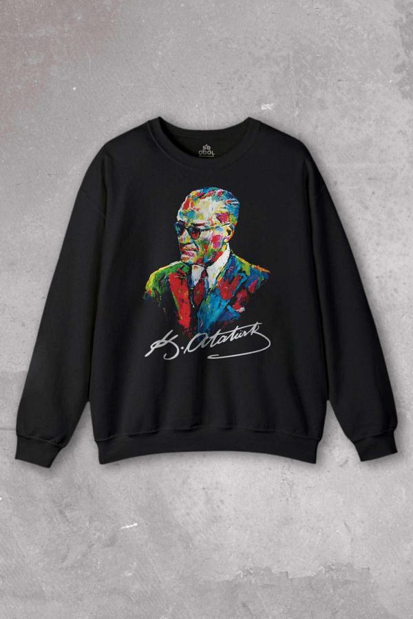 Karizma Gözlüklü Gazi Mustafa Kemal Atatürk Portresi Baskılı Sweatshirt - Image 1