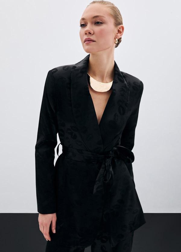 Şal Yaka Kuşaklı Ceket - Siyah - Image 1