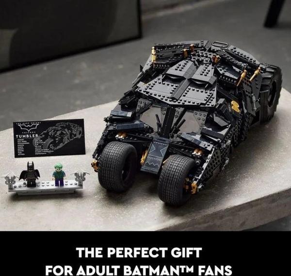 LEGO DC Batman Batmobil Tumbler Yapı Seti 76240 Standard Packaging - Image 1