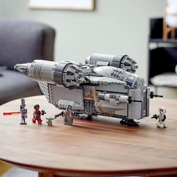 LEGO Star Wars The Razor Crest Yapı Oyuncak Seti Sorunsuz Paketleme - Image 1