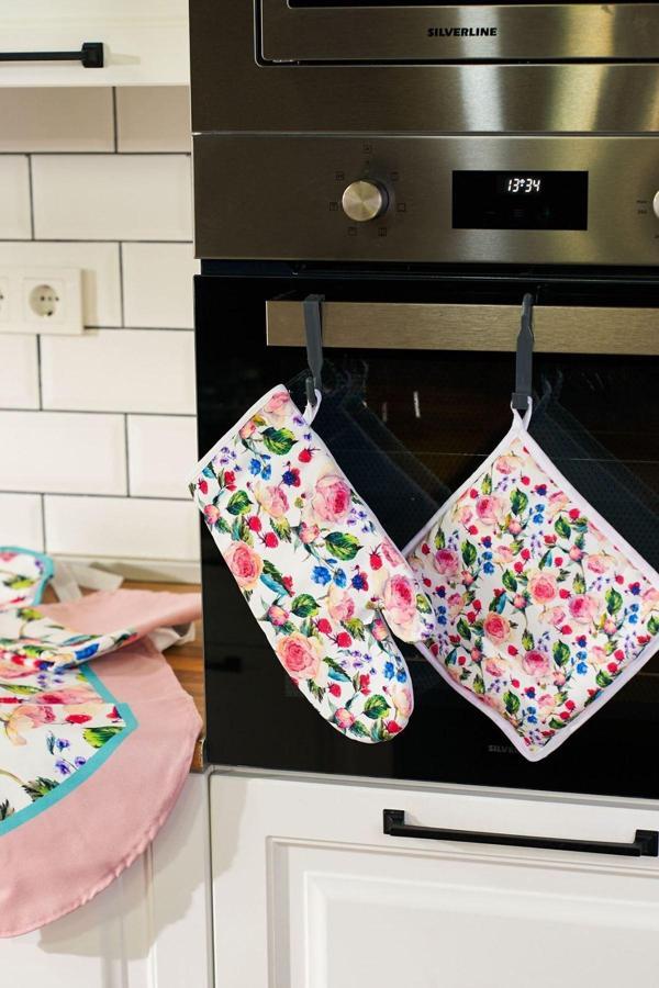 Miss Betty Rose Deluxe Mutfak Önlüğü Eldiven - Image 1