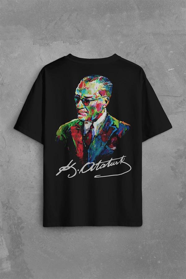 Karizma Gözlüklü Gazi Mustafa Kemal Atatürk Portresi Sırt Ön Baskılı Oversize Tişört Unisex T-Shirt - Image 1