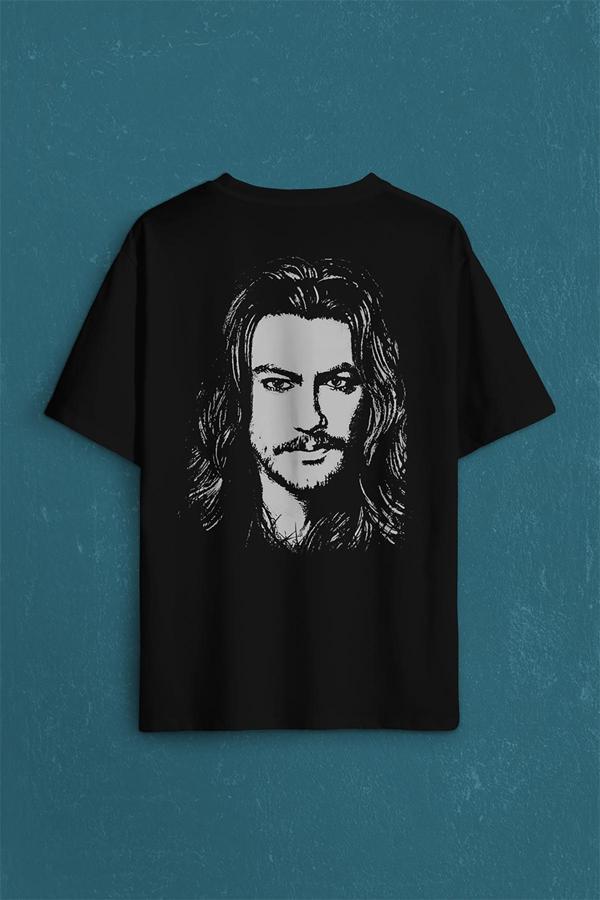 Barış Akarsu Anısına Amasra Sırt Ön Baskılı Oversize Tişört Unisex T-Shirt - Image 1