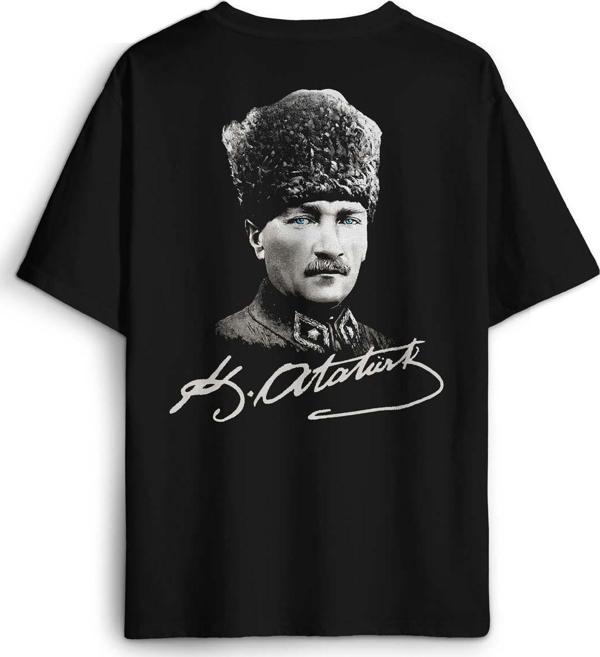 Atatürk Gazi Mustafa Kemal Kalpaklı Sırt Ön Baskılı Oversize Tişört Unisex T-Shirt - Image 1