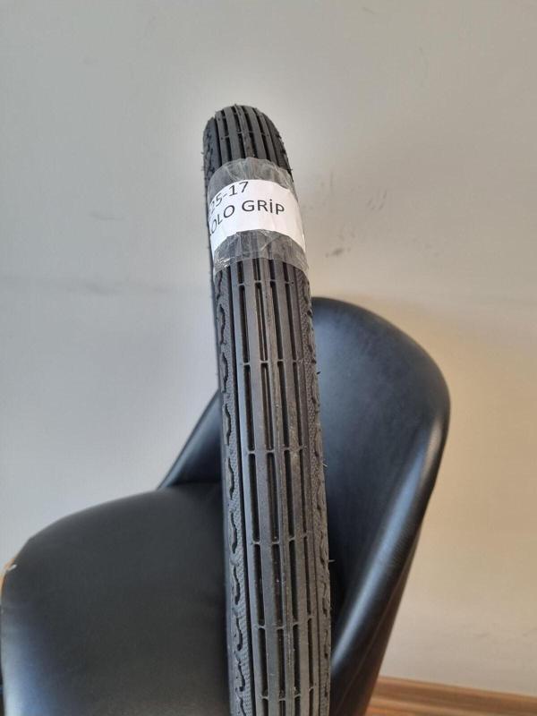 Crown Tyres 225-17 Tt(Tubetype) Motorsiklet Lastiği - Image 1