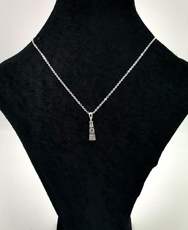 Gümüş Renk Zincirli Figürlü Karamaz Lüks Kolye - Image 1