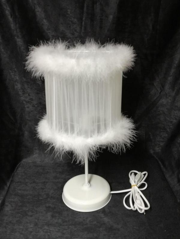 Tekay Aydınlatma Beyaz Tüylü Çocuk Odası Yatak Odası Abajuru - Image 1