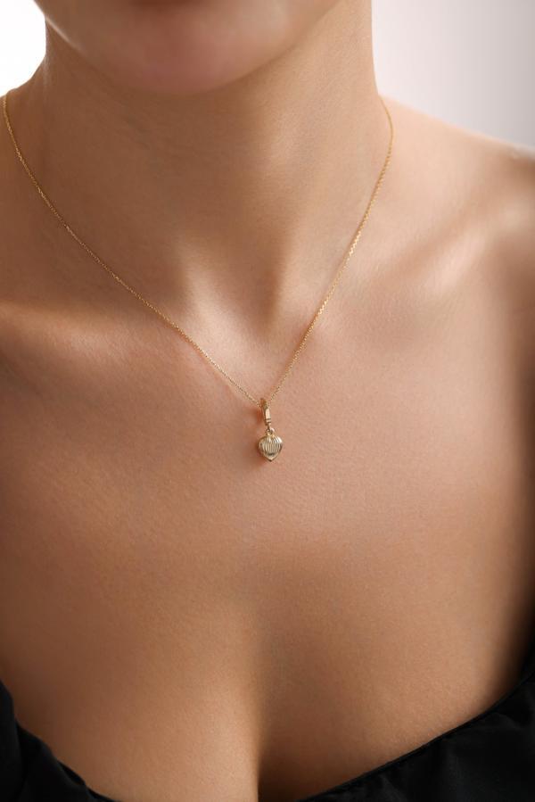 Minio Kalp Oval Kilitli Charm Kolye - Image 1