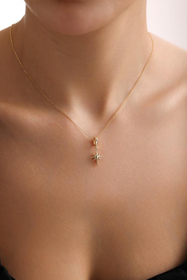 Shine Kutup Yıldızı Oval Kilitli Charm Kolye - Image 1