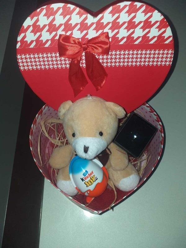 Flurose Yüzüğü Bul Aşkım Sevgilim Eşim Kutuda Ayıcık Kinder Joy Ve Yüzük - Image 1