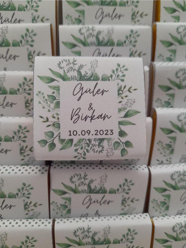 Naz Mutlu Design Sargılı Madlen Özel Etiketli Sütlü Madlen Çikolata Nişan Söz Düğün Kına Sünnet Babyshower Hediyelik - Image 1