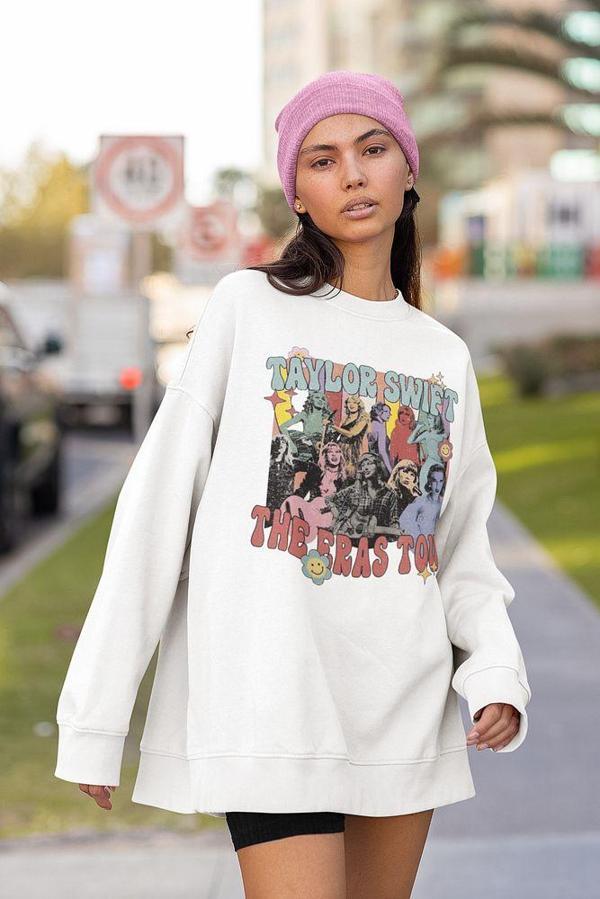 Taylor Swift The Eras Tour Baskılı Unisex Oversize Şarkıcı Sweatshirt - Image 1