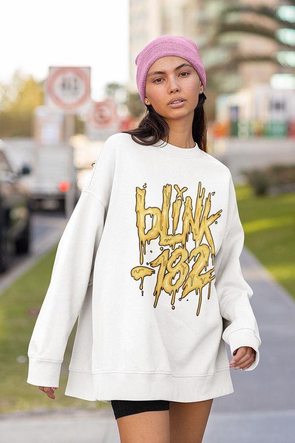 Tasarım Yazılı Unisex Oversize Blink-182 Sweatshirt - Image 1