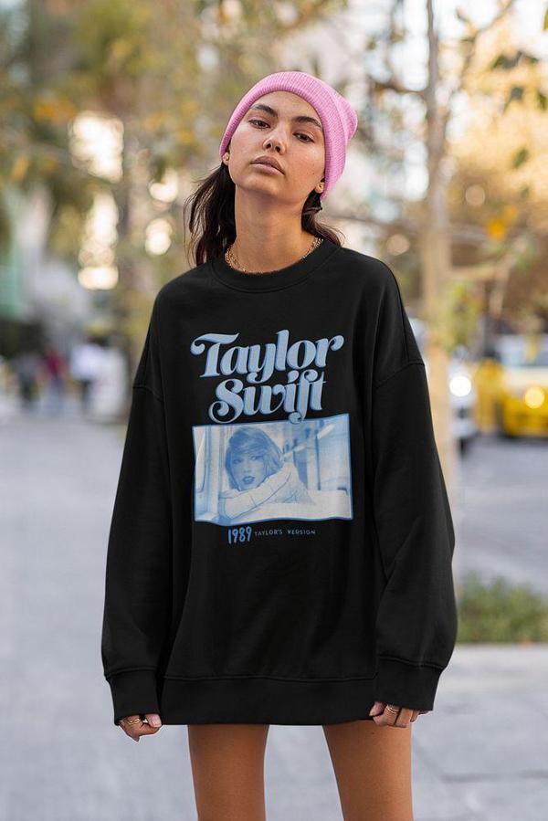 Taylor Swift 1989 Baskılı Unisex Oversize Şarkıcı Sweatshirt - Image 1