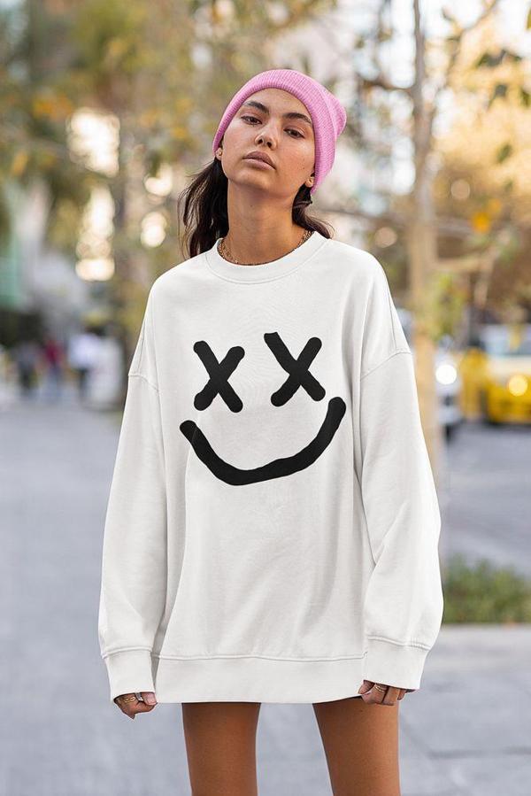 Gülen Çizgi Surat Baskılı Unisex Oversize Sweatshirt - Image 1