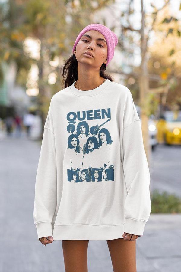 Rock Metal Müzik Grubu Baskılı Unisex Oversize Queen Sweatshirt - Image 1