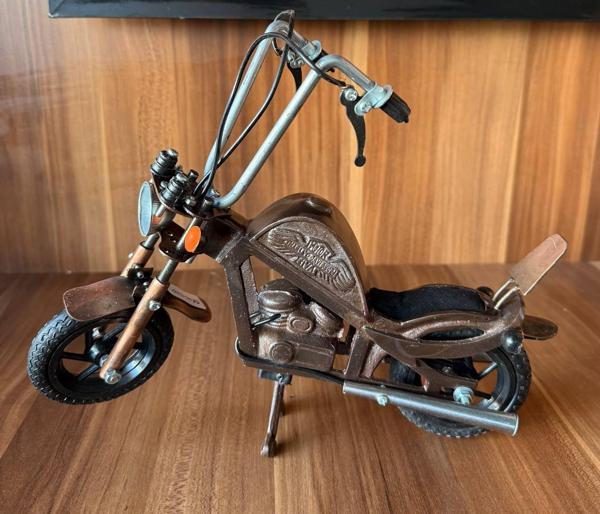 El Yapımı Metal Harley Davidson Motor  Şık ve Koleksiyonluk Dekor - Image 1