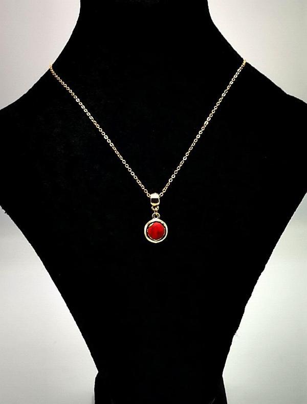 Altın Sarısı Zincir Figürlü Lüks Kararmaz Kolye - Image 1