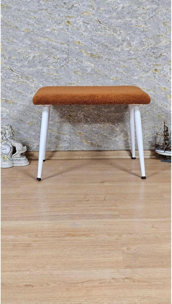 Tedy Kumaşlı 60 cm x 38 cm  Beyaz Sivriltme Ayaklı Oturak TURUNCU Renk Tek Ebat Beden - Image 1