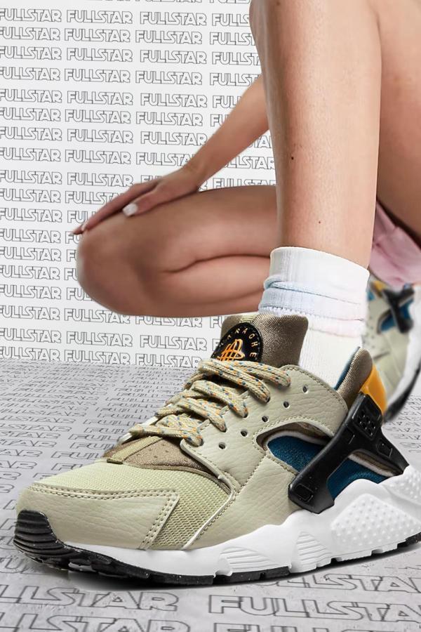 Nike Air Huarache Run Womens Sneaker Kadın Günlük Spor Ayakkabı Ekru - Image 1