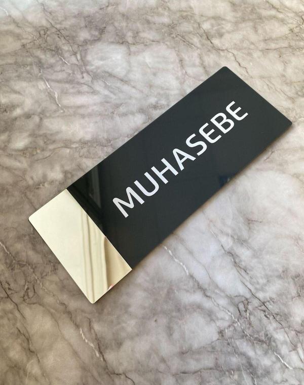 Yönline Aynalı Klasik Seri Muhasebe Kapı Isimliği - Image 1