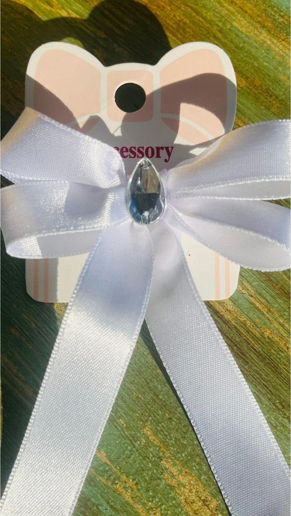 Bright3 Kadın Beyaz Damla Kristal Boncuklu Çift Fiyonk Saten Kurdele Lastik Toka - Image 1