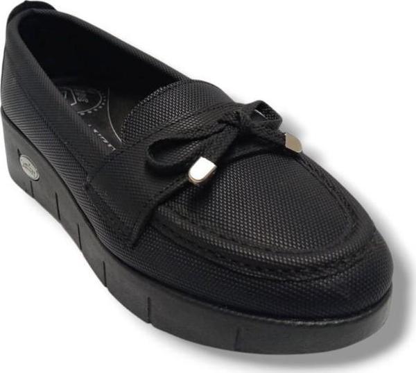 Ayzen A502-25 Baskı Deri Fiyonklu Comfort Kadın Ayakkabı - Image 1
