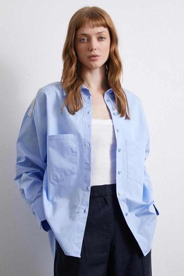 Omuzda Boncuk Detaylı  Oversize Gömlek Mavi - Image 1