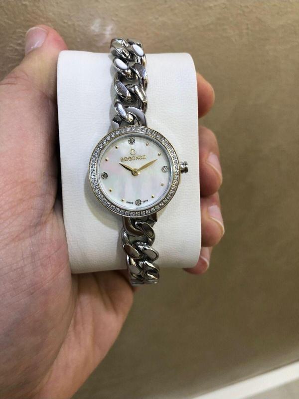 Essence Zincir Bileklikli Kadın Saat - Image 1