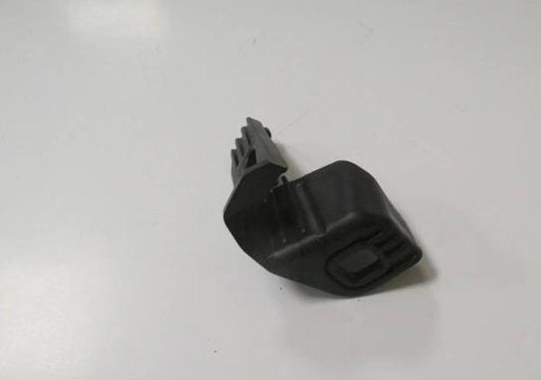 Bmw 3 Serı- F30- 12/18; Far Üst Bağlantı Braketi Sağ (Lcı) (Plastik Enjeksiyon) (Oem No: 51647285598 - Image 1