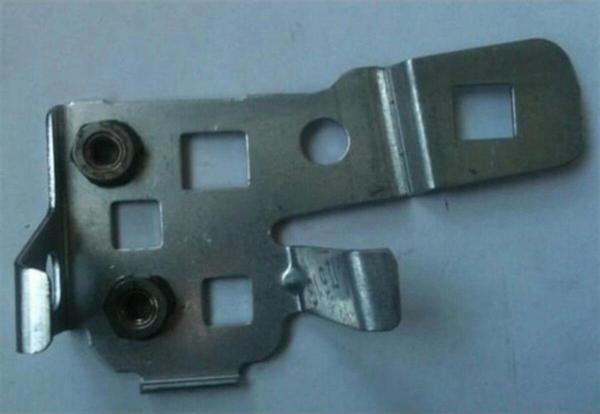 Ford Ranger 1998 2006 Far Klipsi Siyah - Image 1