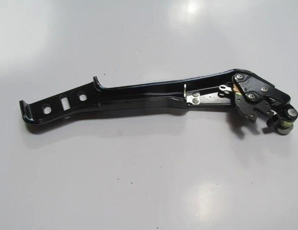 2019-2021 Ford Transit V363 Sürgülü Kapı Alt Ray Bağlantısı Sağ (Oem No:Bk21V25000Ag) - Image 1