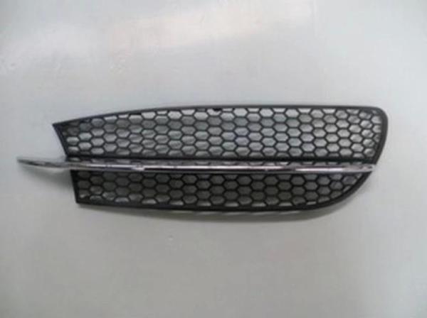 2001-2005 Alfa Romeo 147 Ön Tampon Panjuru Sol Siyah (Çıtası Nikelajlı) (Tw) (Adet) (Oem No:46557854 - Image 1