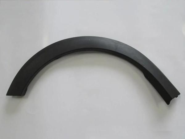 Dacıa Sandero- 13/20; Ön Çamurluk Ağzı Plastiği Sol (Dodik Plastiği) Uzun Siyah (Oem No: 638751431R) - Image 1