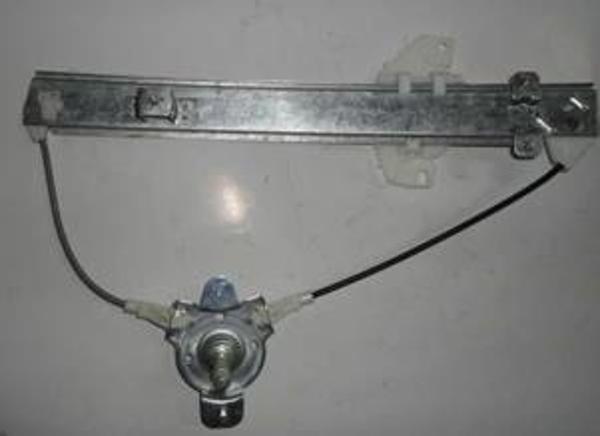 1998-2001 Hyundai Elantra Ön Cam Krikosu Sağ Manuel (Adet) (Oem No:8240229001) - Image 1
