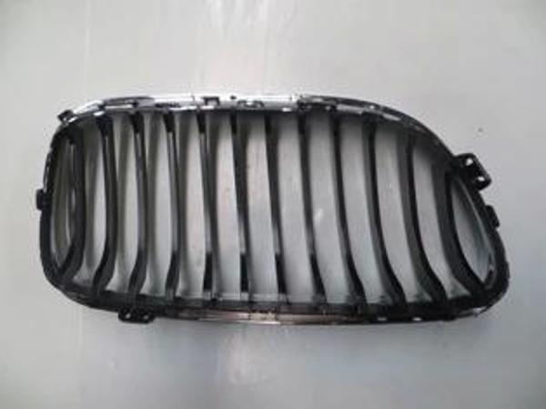 Bmw 3 Serı- E90- 09/11; Ön Panjur Sol Nikelajlı/Siyah (Tw) (Oem No: 51137201969) - Image 1