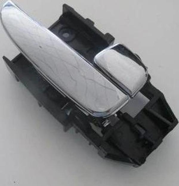 2002-2003 Hyundai Elantra Ön Kapı İç Açma Kolu Sağ Nikelajlı (Bfn) (Adet) (Oem No:836202D000Ca) - Image 1