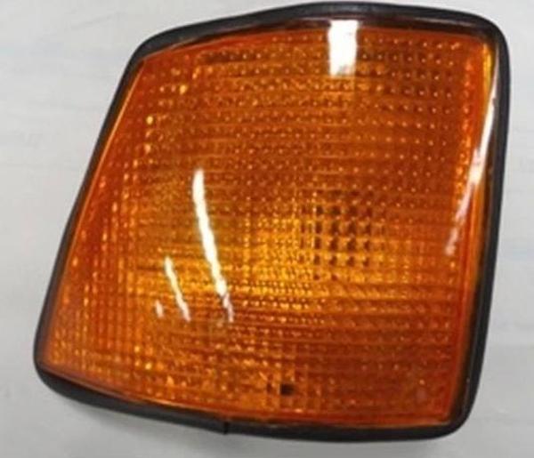 1988-1992 Bmw 7 Serı E32- Ön Sinyal Sağ Sarı (Famella) (Adet) (Oem No:63131378337) - Image 1