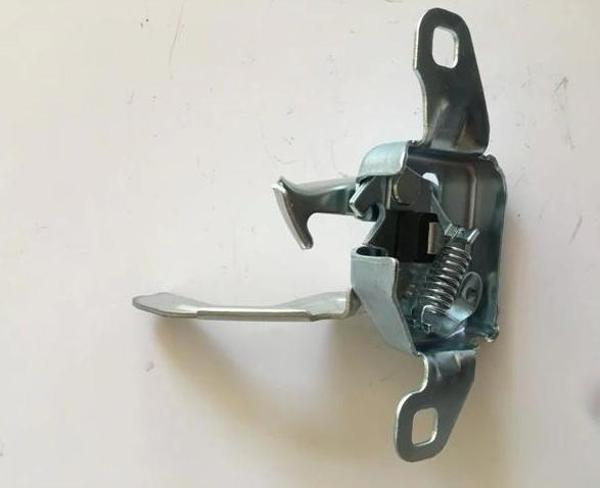 Dacıa Duster- 10/13; Kaput Kilidi (Oem No: 656010017R) - Image 1
