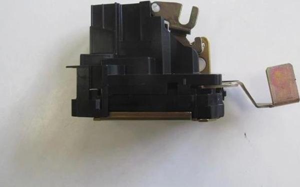 1998-2001 Cıtroen Jumper Ön Kapı Kilidi Sol Oem No: 9135.99 - Image 1