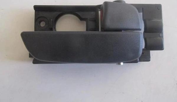 Hyundaı Accent- Era- 06/12; Ön Kapı İç Açma Kolu Sağ Siyah (Oem No: 82620-1E000) - Image 1