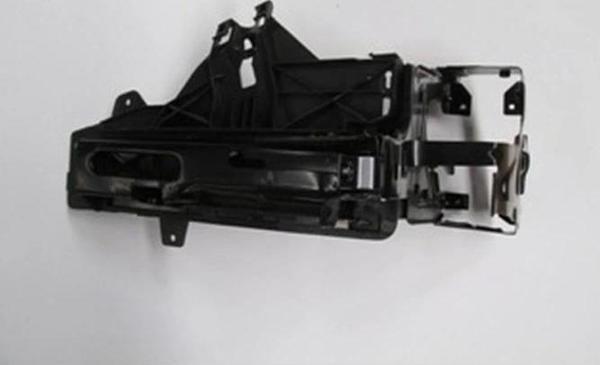 2010-2016 Bmw 5 Serı F10- Far Alt Bağlantı Braketi Sağ (Plastik Braketi İle Birlikte) (Bfn) (Adet) ( - Image 1